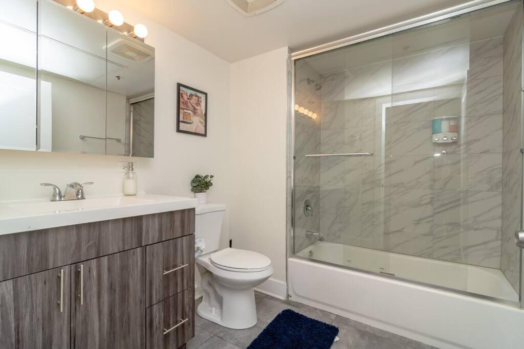 Mccormick Place Beautiful 2Br Apartment With Optional Parking Sleeps Up To 8 Near Soldier Field, Grant Park And Lakefront Trail Chicago Luaran gambar